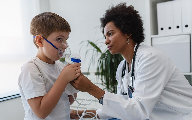 Inhalieren für Kinder mit Asthma