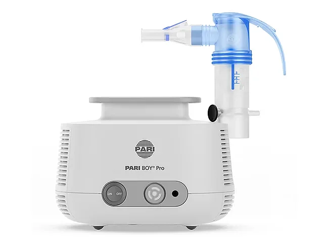 Produktbild Pari Boy Pro auf weißem Grund mit Schriftzug DAK Gesundheit